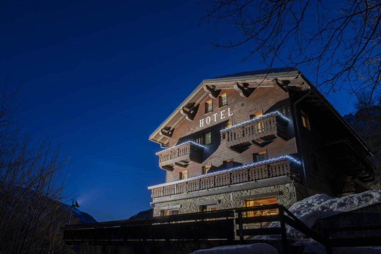 Hotel Rascard Valtournenche Εξωτερικό φωτογραφία